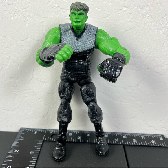 2006 Marvel Legends Hulking Young Avengers Hulk 7” Loose...